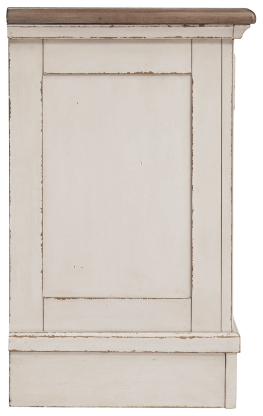 Mesilla de noche con tres cajones Realyn