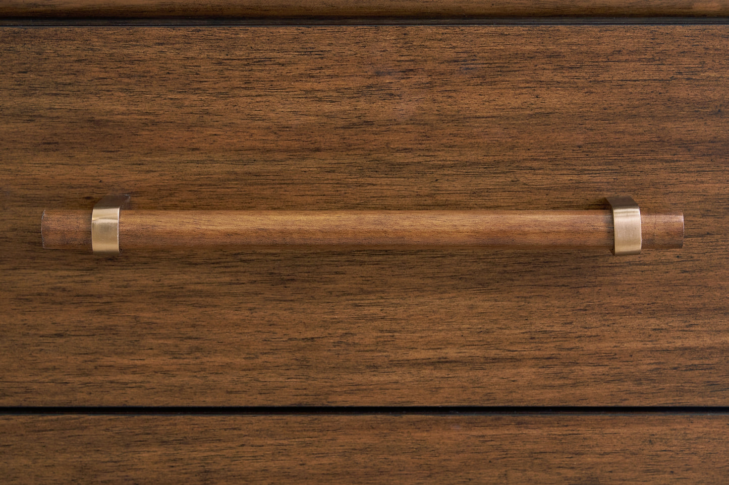 Cómoda y espejo Lyncott