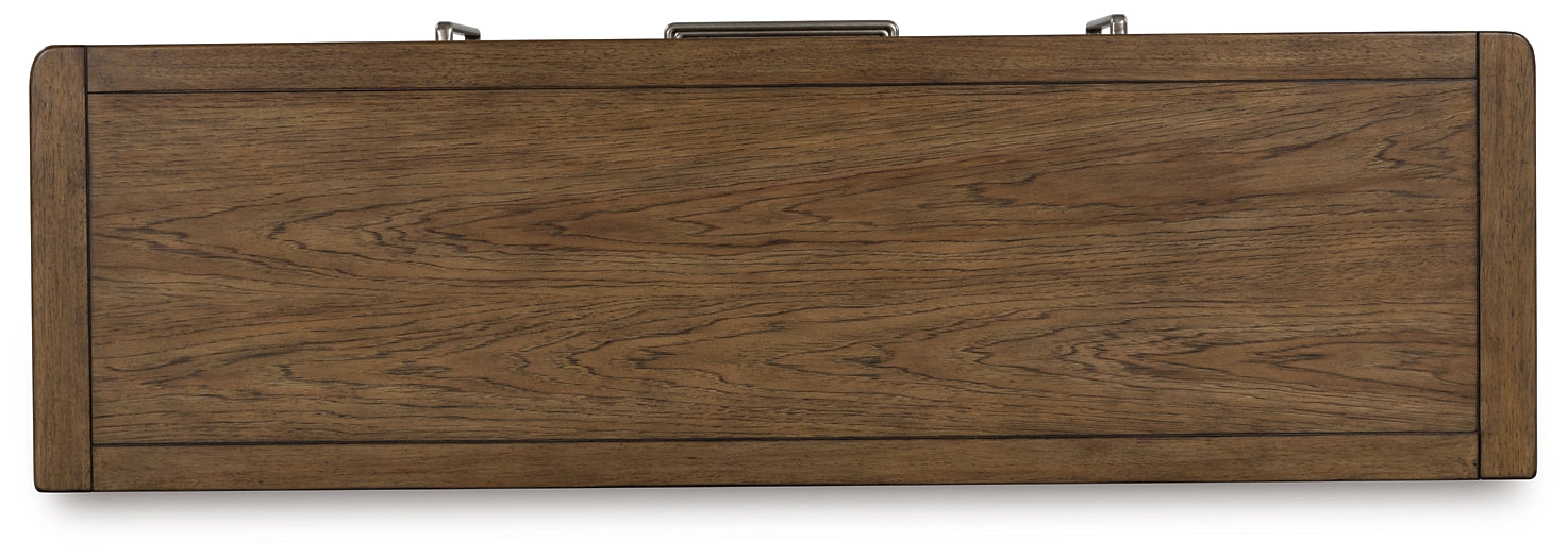 Camarero del comedor Cabalynn