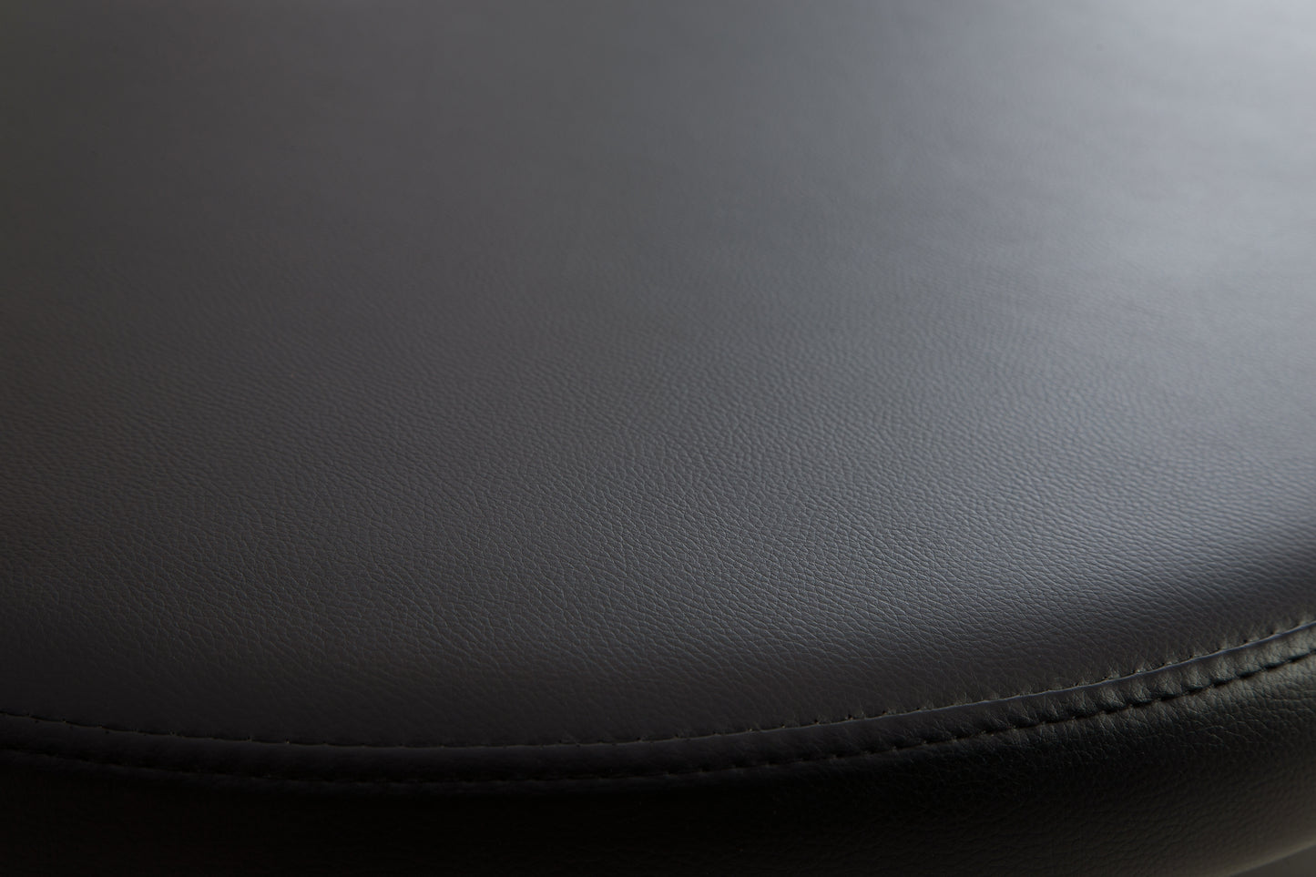 Jusmour anidando ocasionalmente TBL (4/CN)