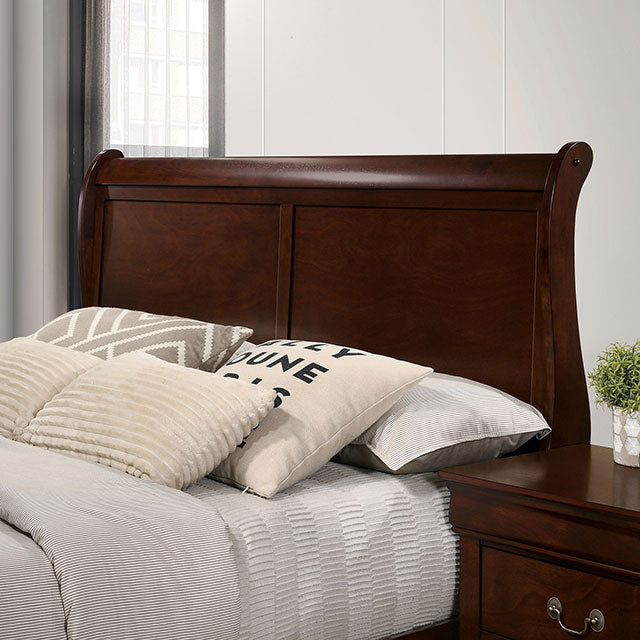 Louis Philippe - E.King Bed