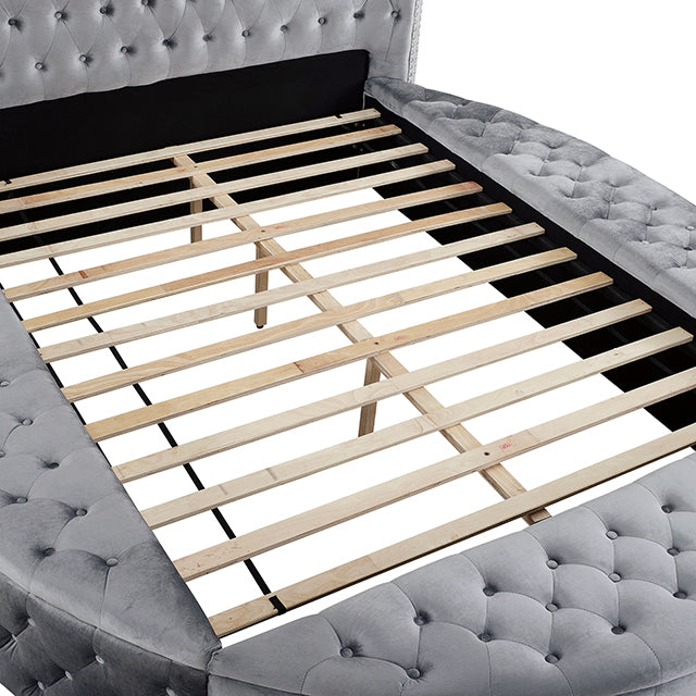 Sansom - E.King Bed