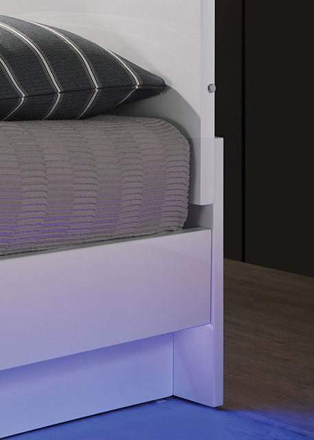 Erlach - Queen Bed
