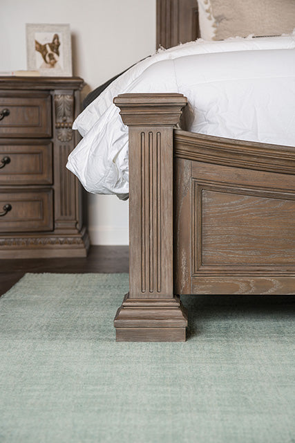 Seven Oaks - E.King Bed