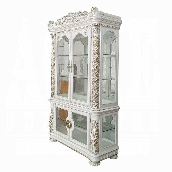 Vendome Curio