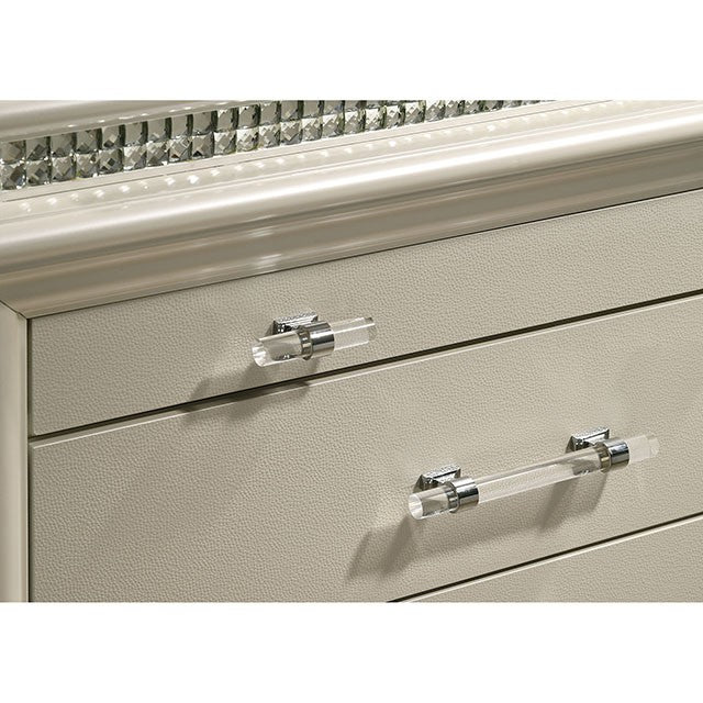 Maddie - 4 Pc Queen Bedroom Set