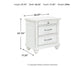 Kanwyn King Panel Bed with Mirrored Dresser, Chest and Nightstand