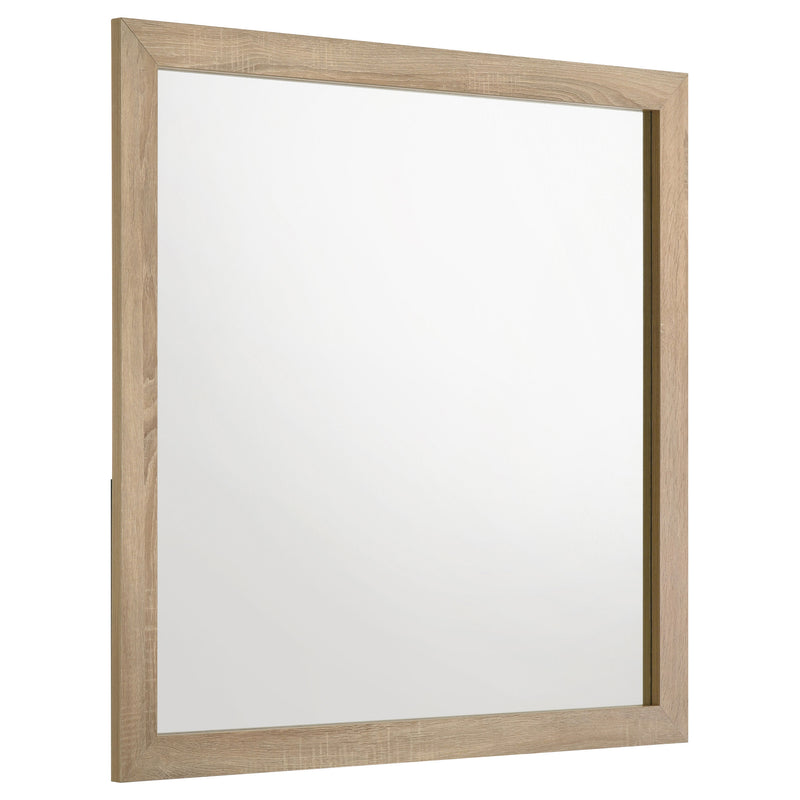 Arielle 4-piece Queen Bedroom Set Light Oak