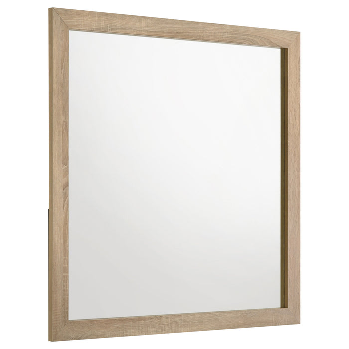 Arielle 4-piece Queen Bedroom Set Light Oak