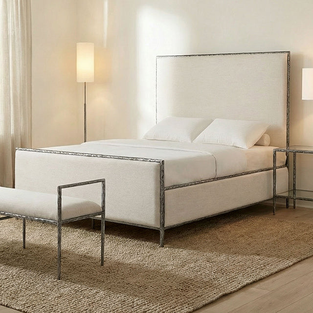 Valda - Queen Bed