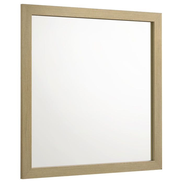 Hendricks 5-piece Queen Bedroom Set Light Oak