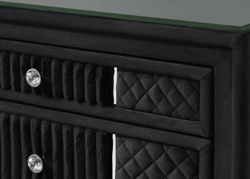 ARMANY CHEST
