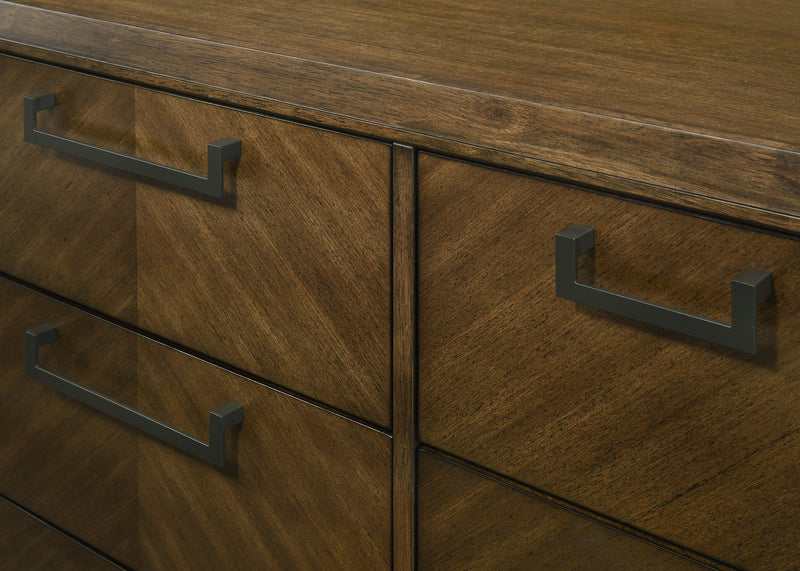 LAKECREST CHEST