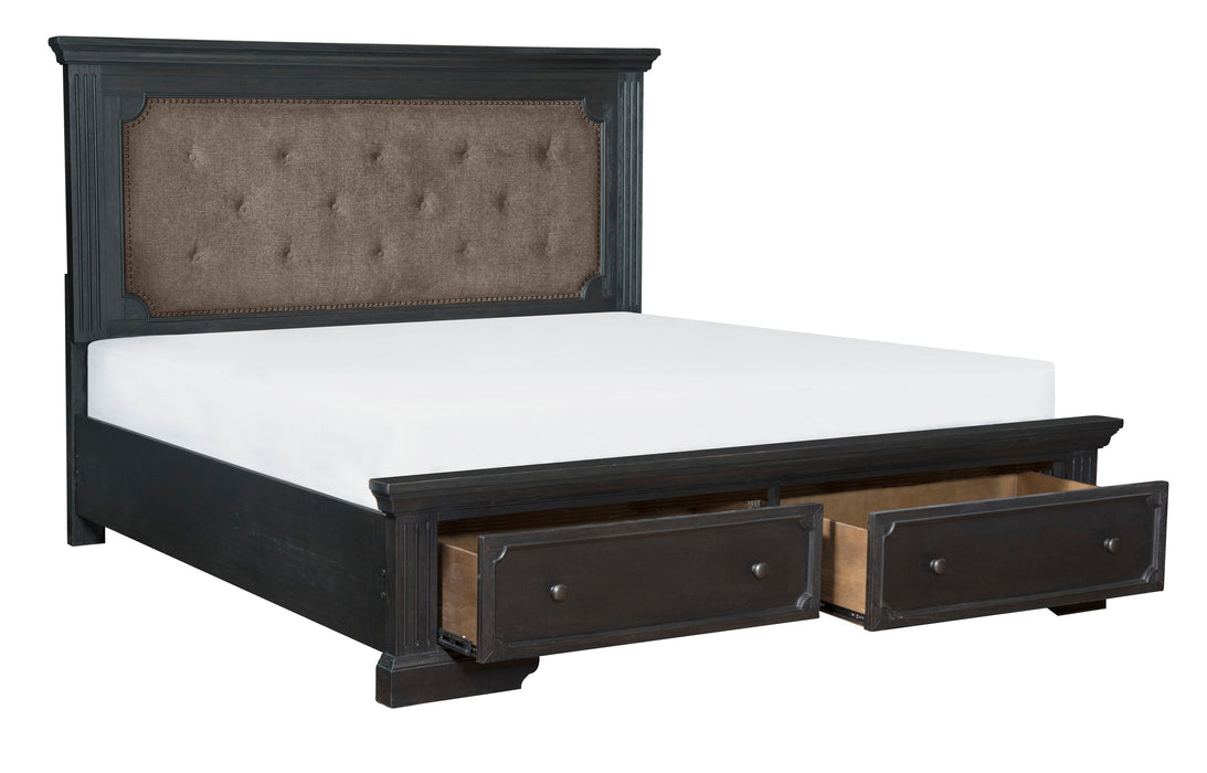 Bolingbrook - (3)California King Platform Bed with Footboard Storage