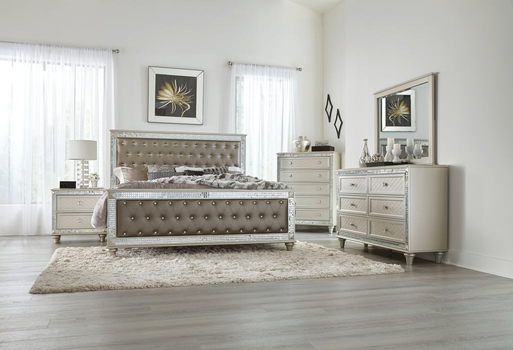 Juliette - (3) Queen Bed