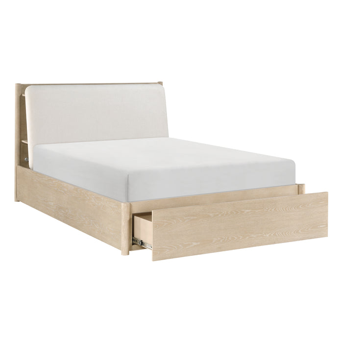 Matteo - (3) Eastern King Platform Bed with Footboard Storage