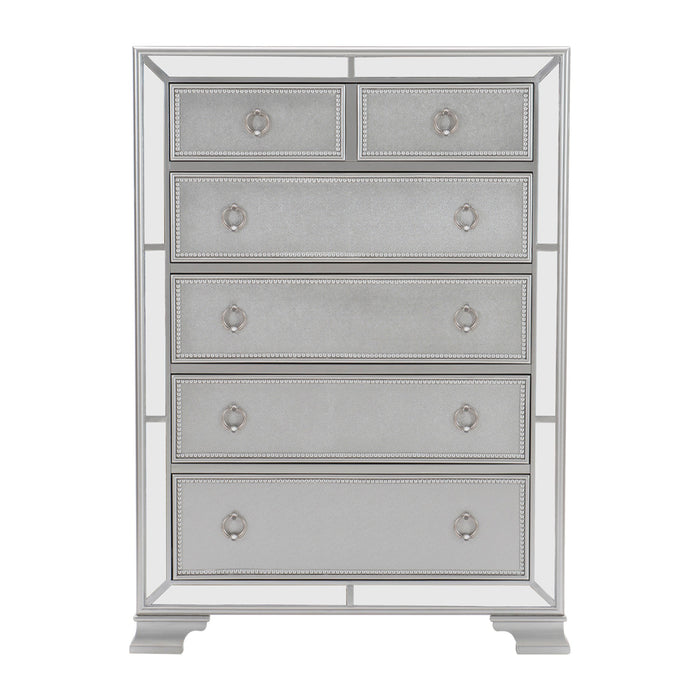Avondale - Chest