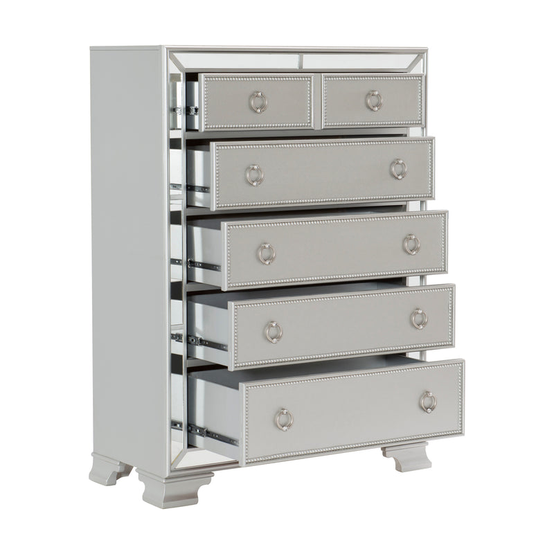 Avondale - Chest