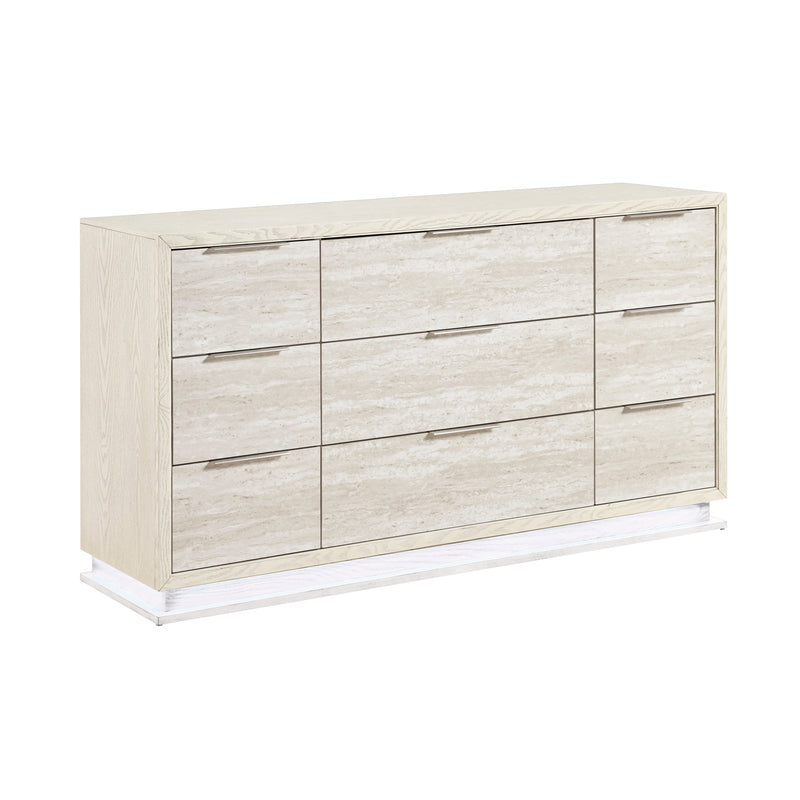 - Dresser