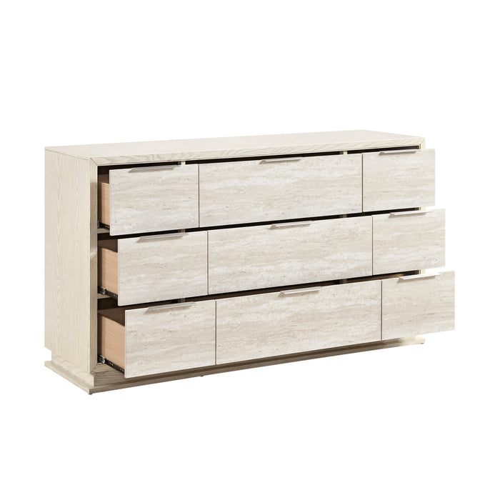 - Dresser