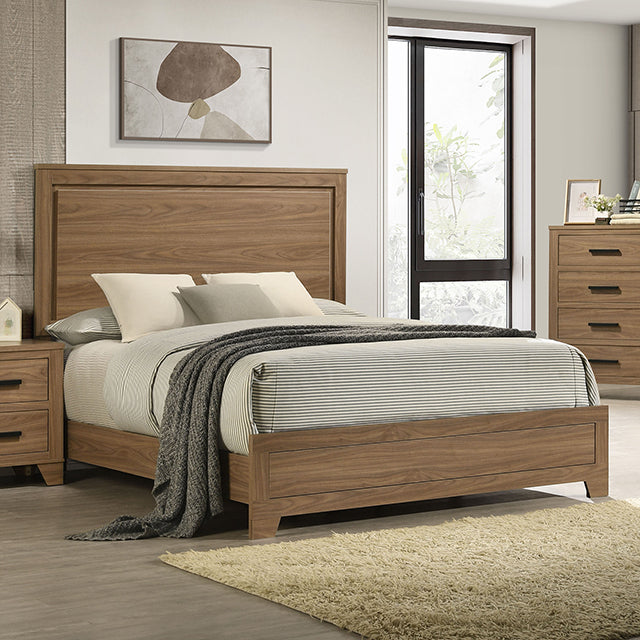 Panelli - 5 Pc Queen Bedroom Set w/ Chest