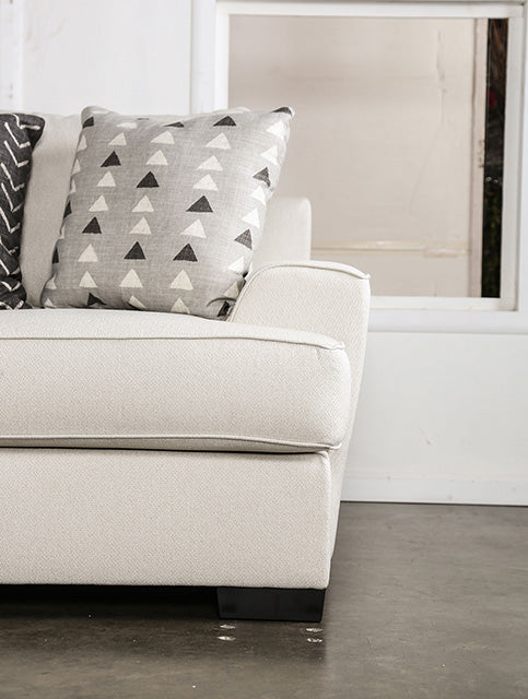 Hyde Park - Loveseat w/ Pillows