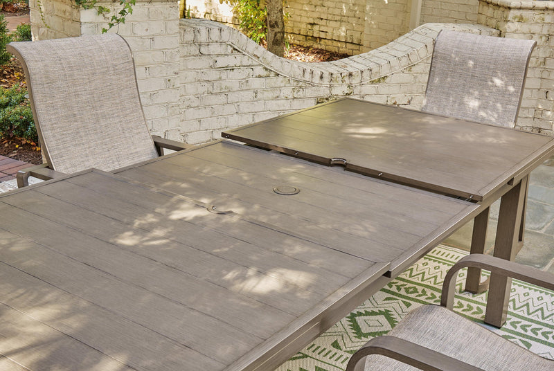 Mesa de comedor RECT frente a la playa EXT