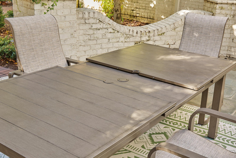 Mesa de comedor RECT frente a la playa EXT