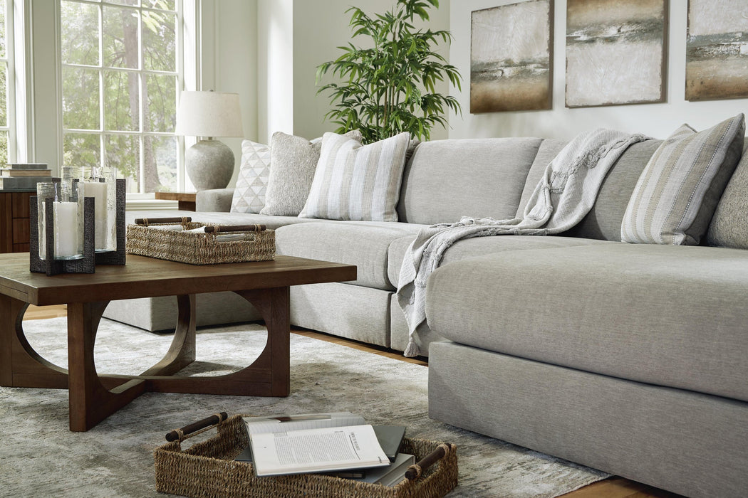Seccional de 4 piezas con chaise longue doble Avaliyah