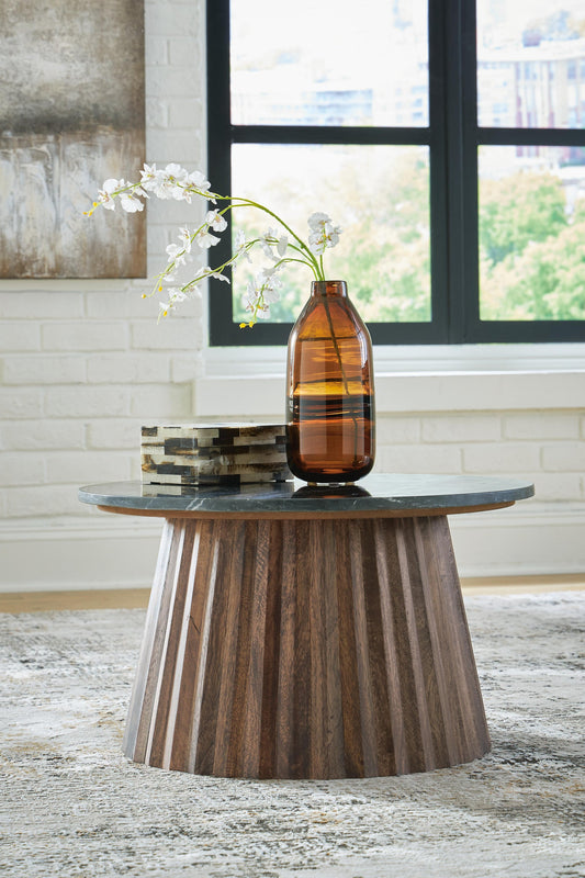 Mesa de cóctel con acento Ceilby