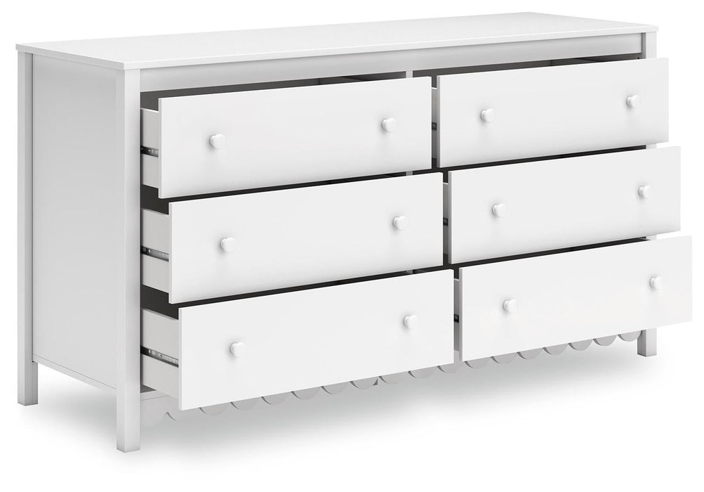 Hallityn Six Drawer Dresser