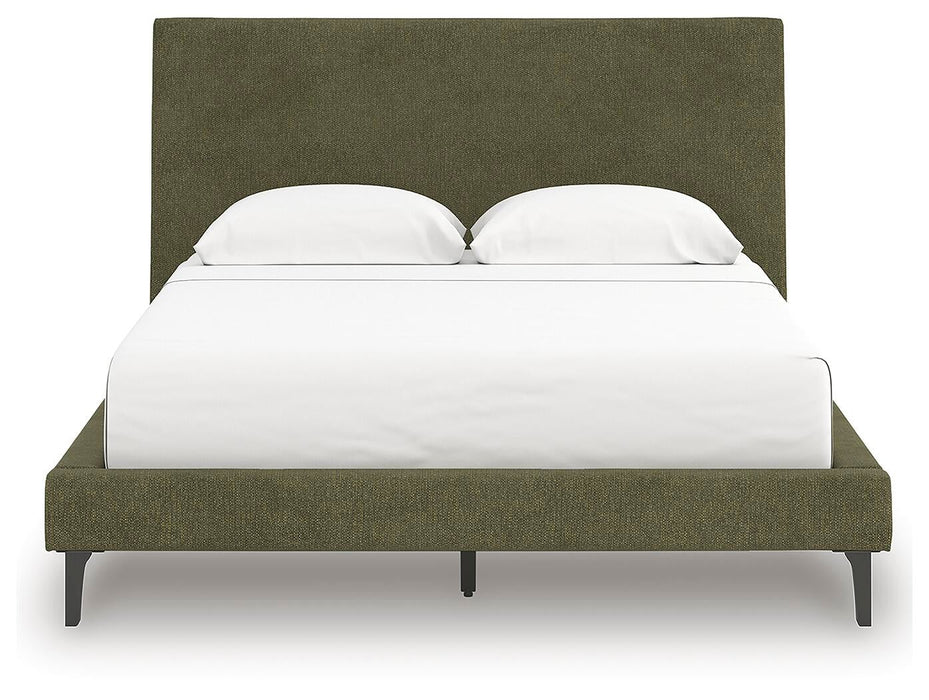 Chirason Queen UPH Bed w/Roll Slats
