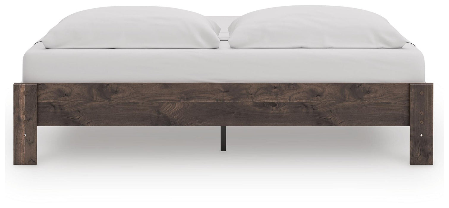 Calverson King Platform Bed