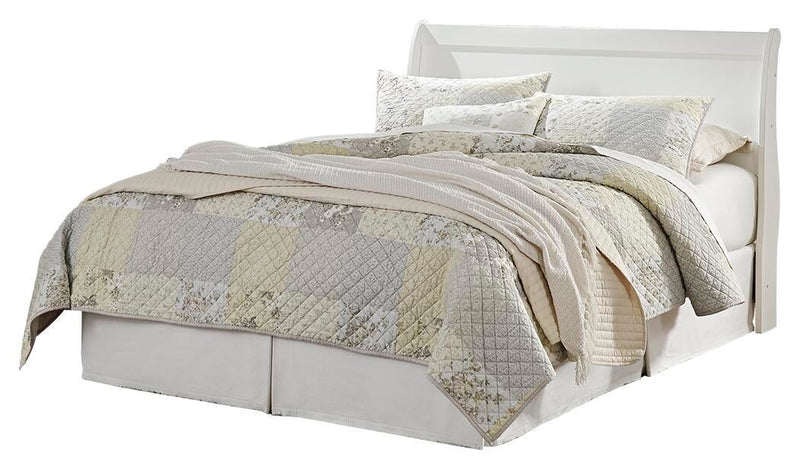 Cabecero de cama Queen con tres cuerpos de Anarasia, tocador con espejo, arcón y mesita de noche