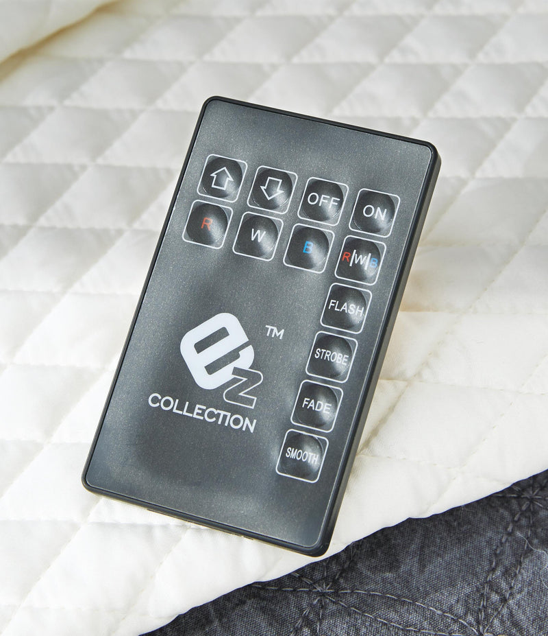 Cama de dos plazas Lodanna con tocador con espejo, cómoda y mesita de noche