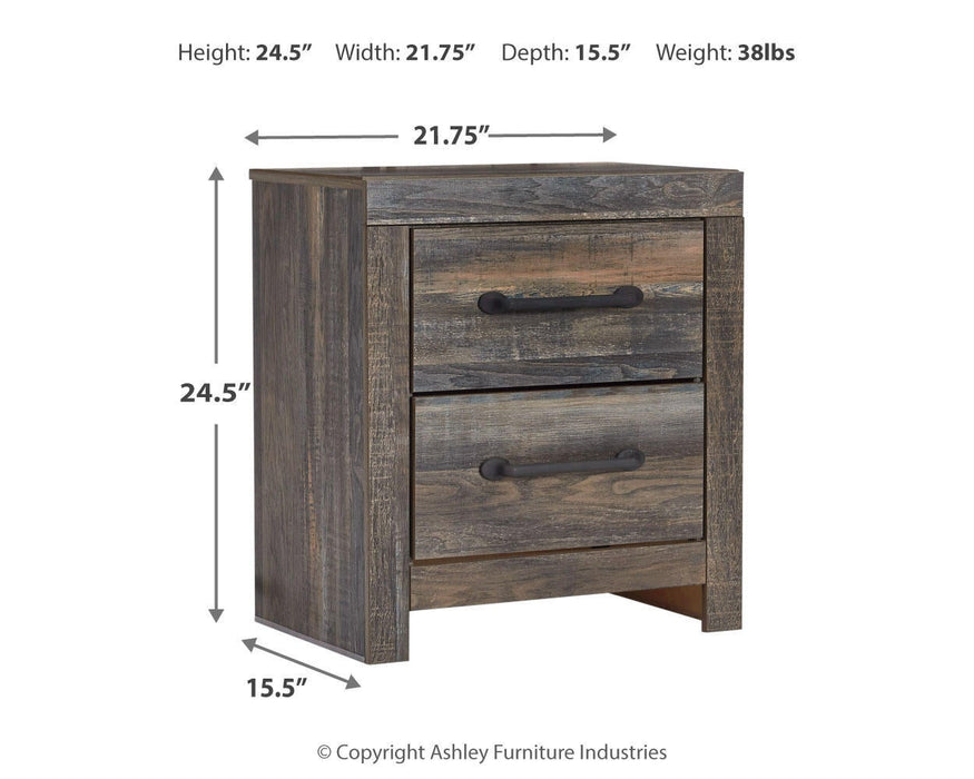 Drystan Queen Panel Bed with Mirrored Dresser and Nightstand