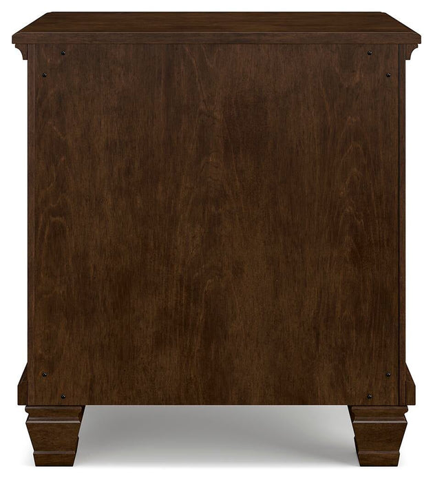 Danabrin Queen Panel Bed with Mirrored Dresser, Chest and Nightstand
