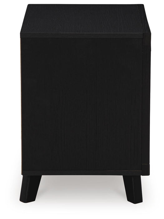 Danziar Queen Slat Headboard, Dresser, Mirror, Chest and Nightstand