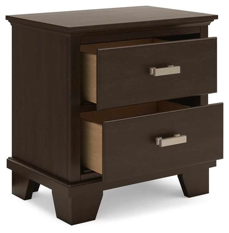 Covetown Queen Panel Bed, Dresser, Mirror, Chest and Nightstand