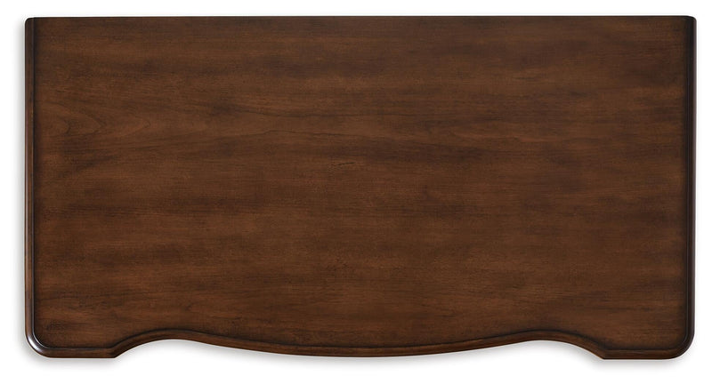 Lavinton Queen Poster Bed, Dresser, Mirror, Chest and Nightstand
