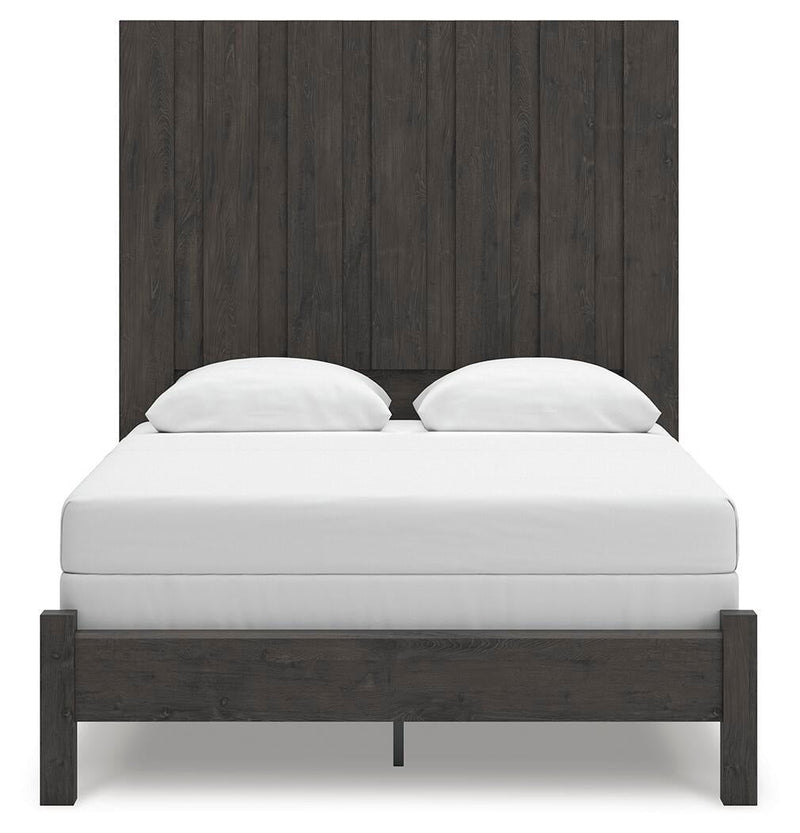 Fraluna Queen Panel Bed, Dresser, Mirror, Chest and Nightstand