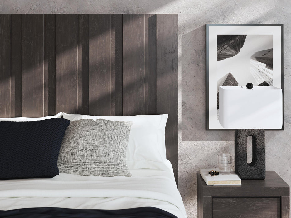 Fraluna Queen Panel Storage Bed, Dresser, Mirror, Chest and Nightstand