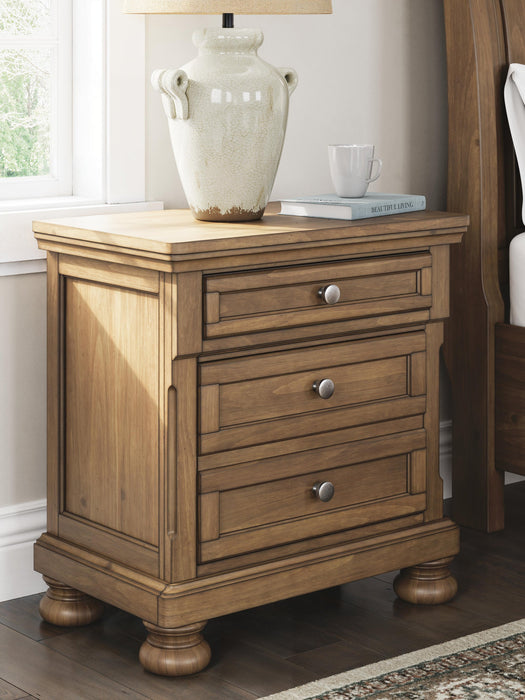 Feddinger King Panel Bed with Mirrored Dresser, Chest and Nightstand