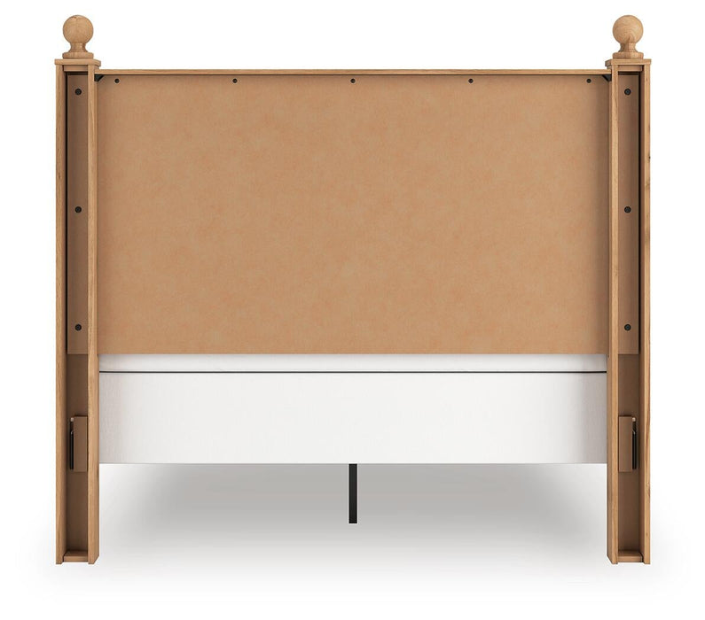 Aleaport Queen Panel Bed with Mirrored Dresser
