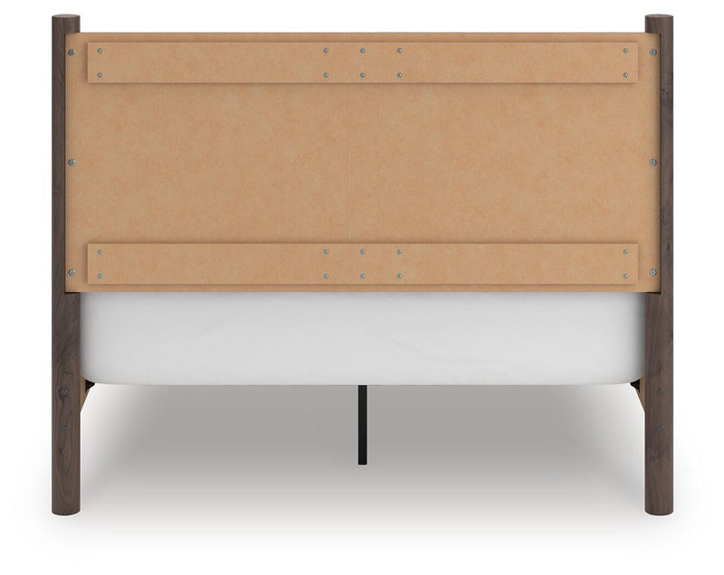 Pamytta Queen Panel Bed, Dresser, Mirror, Chest and Nightstand