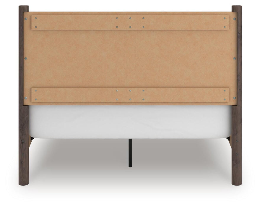 Pamytta Queen Panel Bed, Dresser, Mirror and Nightstand