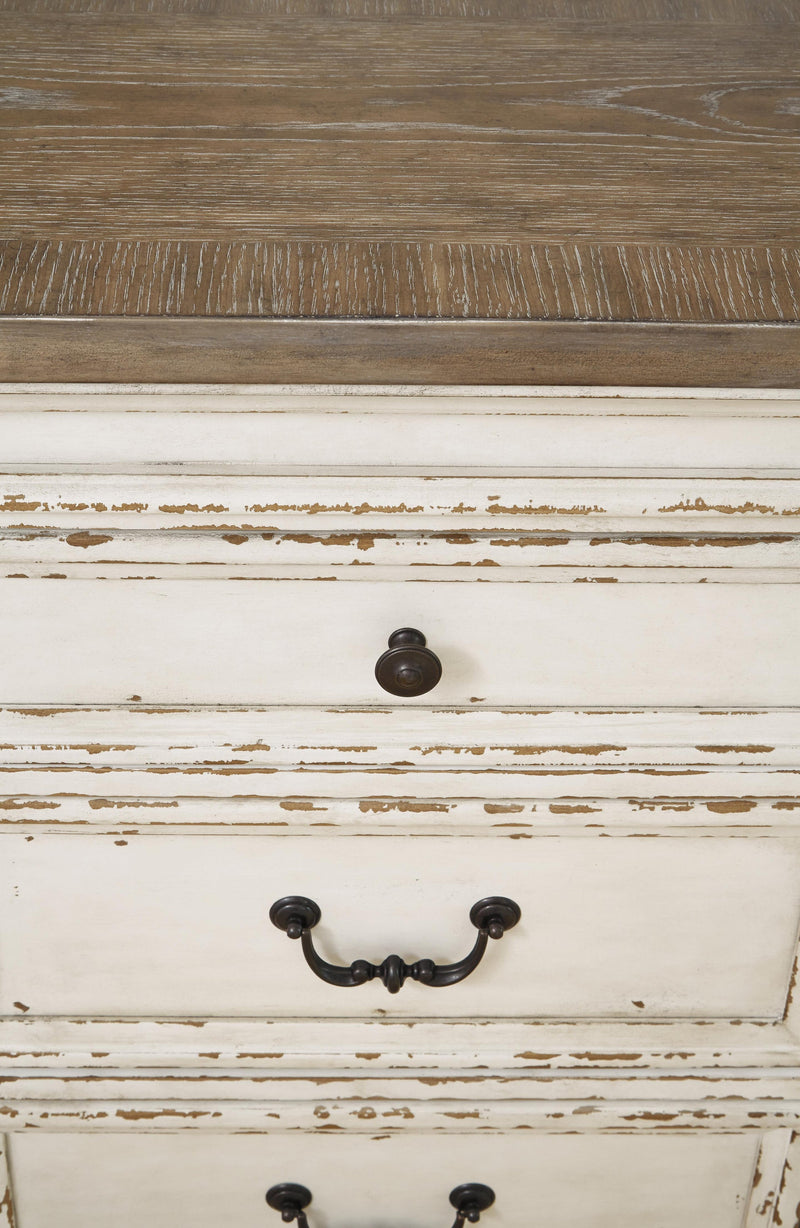 Mesa de comedor y 6 sillas Realyn
